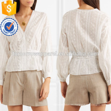 Lindo algodón blanco bordado de manga larga con cuello en v verano Top fabricación ropa de mujer al por mayor (TA0039T)